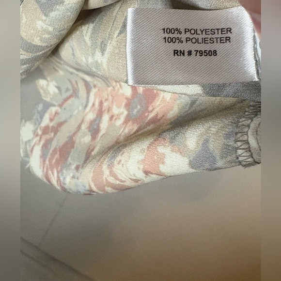 Violet + Claire Grey Floral 3/4 Length Tie  Bell Sleeve Blouse Size Small - Picture 3 of 7